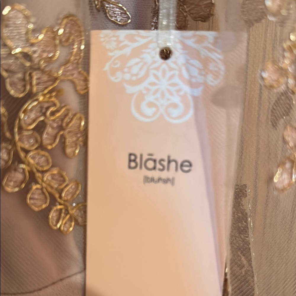 Cream and Gold Long Sleeve jumpsuit with Sweetheart Neckline - Picture 2 of 7